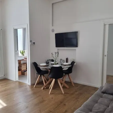 Apartment Dreamhouse *